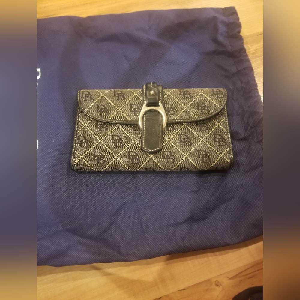 Dooney & Bourke Wallet
